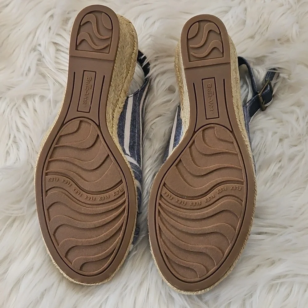 Bella Vita Navy Striped Espadrille Sandals NIB